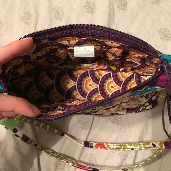 Vera Bradley mini purse- never used tag still on! - Picture 2 of 2